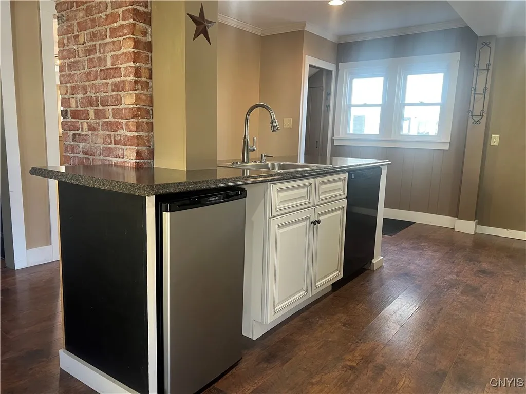 406 Park Street, Fulton, New York 13069, Fulton, New York 13069, 5 Bedrooms Bedrooms, 11 Rooms Rooms,2 BathroomsBathrooms,Residential,Closed,406 Park Street, Fulton, New York 13069,0,S1593841