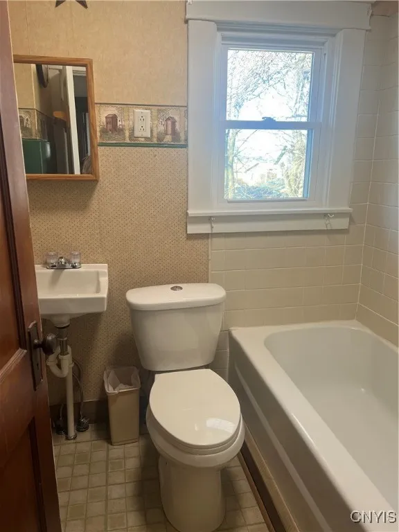 406 Park Street, Fulton, New York 13069, Fulton, New York 13069, 5 Bedrooms Bedrooms, 11 Rooms Rooms,2 BathroomsBathrooms,Residential,Closed,406 Park Street, Fulton, New York 13069,0,S1593841