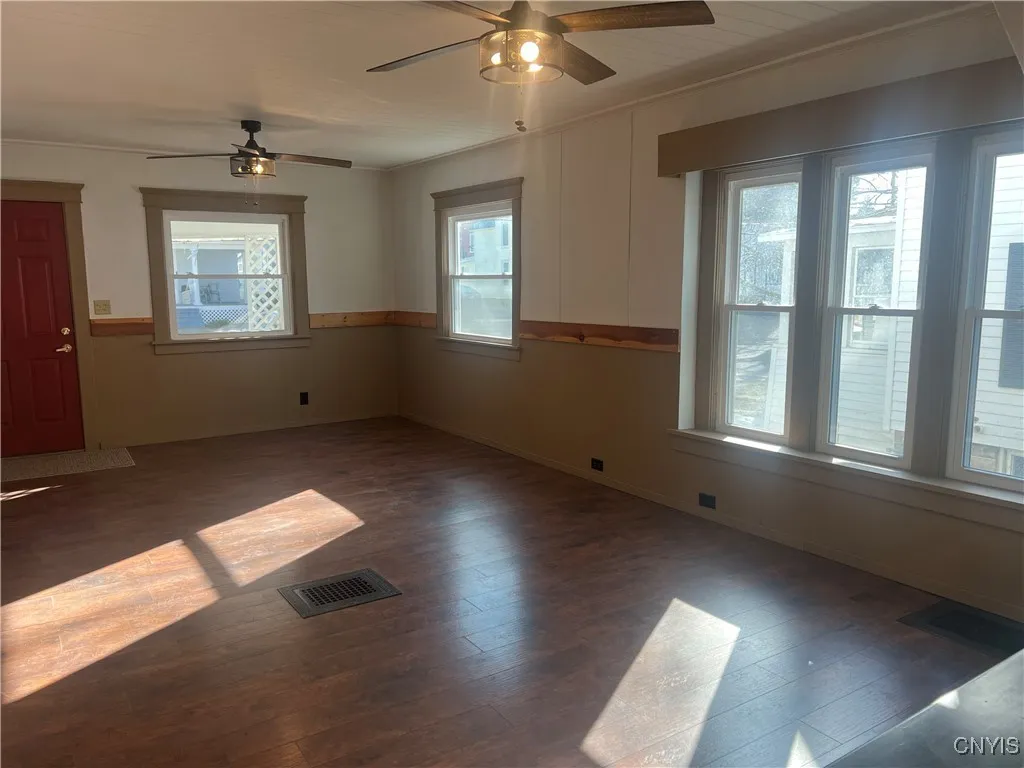 406 Park Street, Fulton, New York 13069, Fulton, New York 13069, 5 Bedrooms Bedrooms, 11 Rooms Rooms,2 BathroomsBathrooms,Residential,Closed,406 Park Street, Fulton, New York 13069,0,S1593841