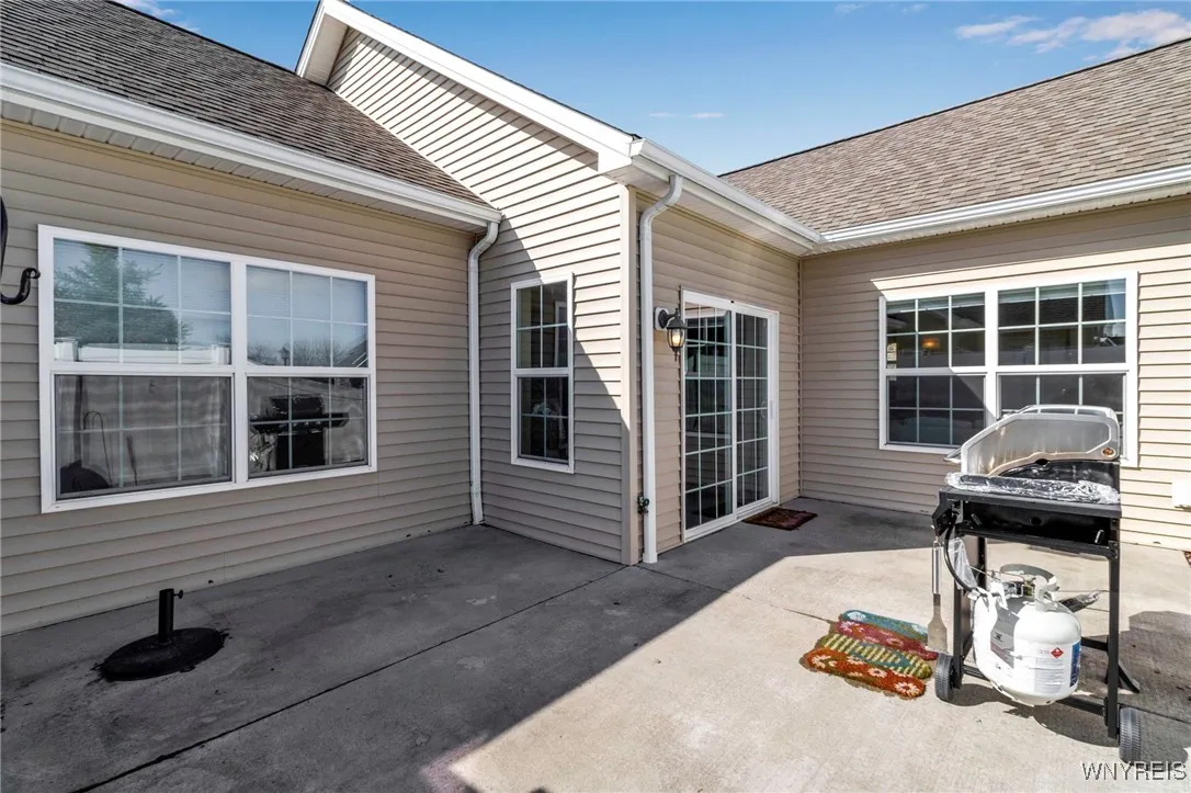 9555 Bent Grass Run A, Clarence, New York 14032, Clarence, New York 14032, 2 Bedrooms Bedrooms, 5 Rooms Rooms,2 BathroomsBathrooms,Residential,Closed,9555 Bent Grass Run A, Clarence, New York 14032,0,B1593472
