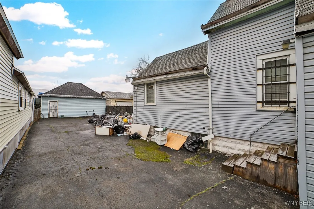 203 French Street, Buffalo, New York 14211, Buffalo, New York 14211, 3 Bedrooms Bedrooms, 7 Rooms Rooms,1 BathroomBathrooms,Residential,For Sale,203 French Street, Buffalo, New York 14211,0,B1592218