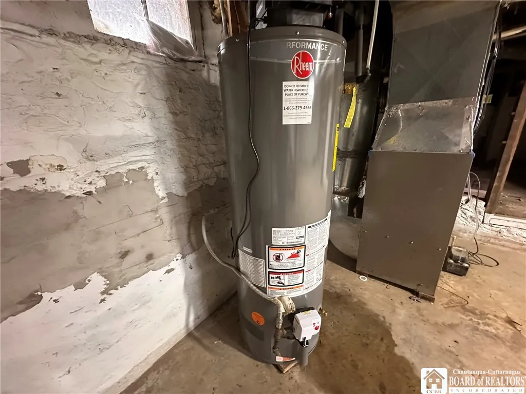 9343 Route 240, Ashford, New York 14171, Ashford, New York 14171, 3 Bedrooms Bedrooms, 9 Rooms Rooms,1 BathroomBathrooms,Residential,Closed,9343 Route 240, Ashford, New York 14171,0,R1594016