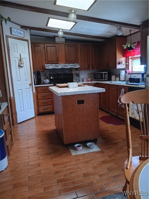 299 Sunset Drive, Clarendon, New York 14470, Clarendon, New York 14470, 3 Bedrooms Bedrooms, 7 Rooms Rooms,2 BathroomsBathrooms,Residential,Closed,299 Sunset Drive, Clarendon, New York 14470,0,B1593772