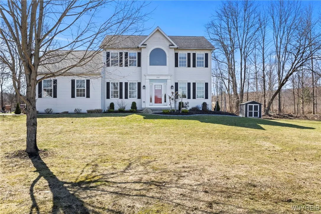 8987 Hickory Meadows Road, Boston, New York 14025, Boston, New York 14025, 3 Bedrooms Bedrooms, 11 Rooms Rooms,2 BathroomsBathrooms,Residential,Closed,8987 Hickory Meadows Road, Boston, New York 14025,0,B1593612