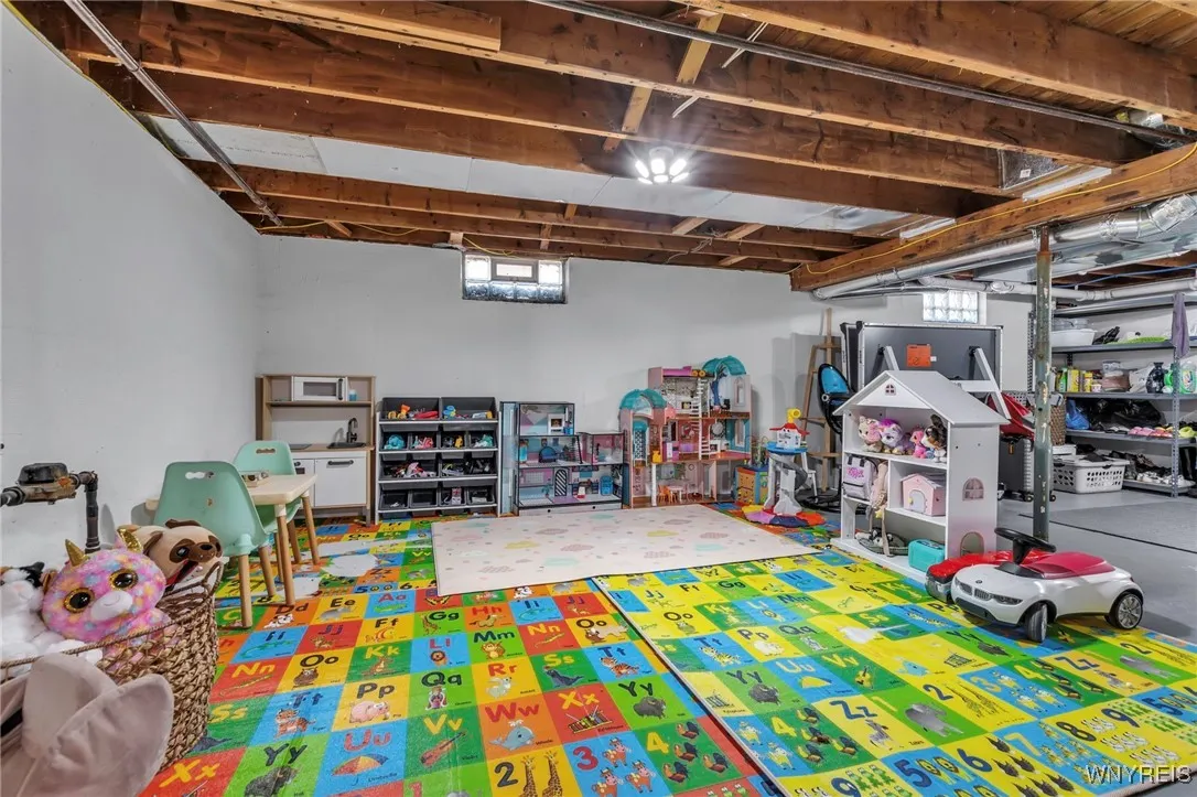 1643 Nash Road, North Tonawanda, New York 14120, North Tonawanda, New York 14120, 4 Bedrooms Bedrooms, 9 Rooms Rooms,2 BathroomsBathrooms,Residential,Closed,1643 Nash Road, North Tonawanda, New York 14120,0,B1593189