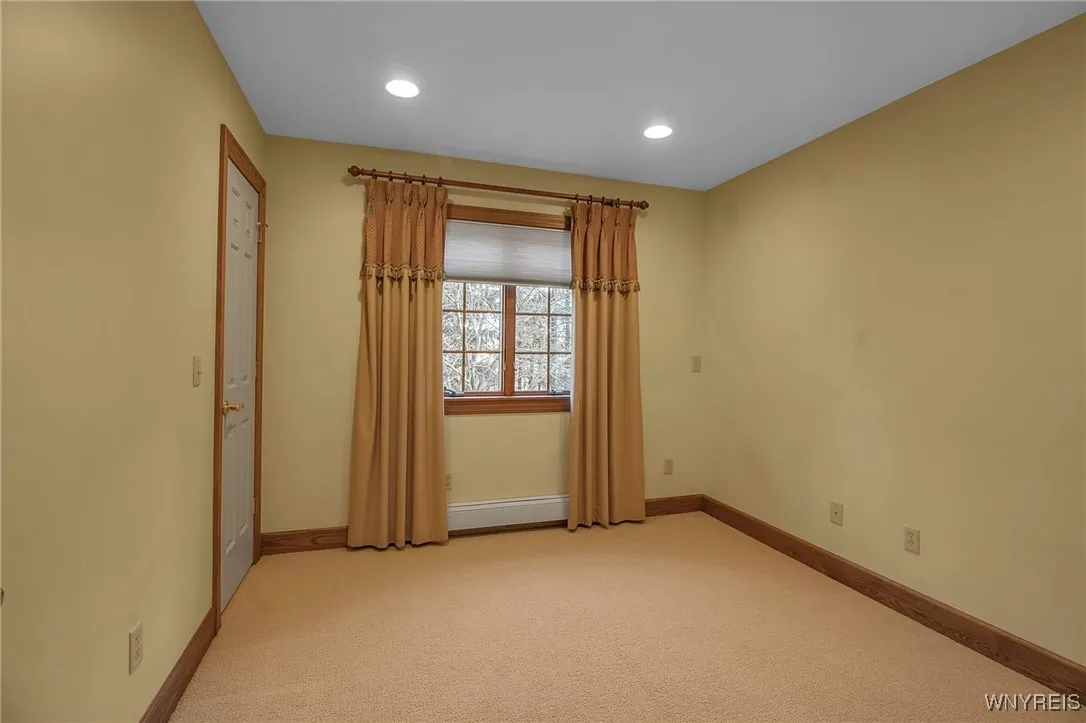 3611 Batavia Oakfield Town Line Road, Oakfield, Ne, Oakfield, New York 14125, 4 Bedrooms Bedrooms, 10 Rooms Rooms,2 BathroomsBathrooms,Residential,Closed,3611 Batavia Oakfield Town Line Road, Oakfield, Ne,0,B1592247