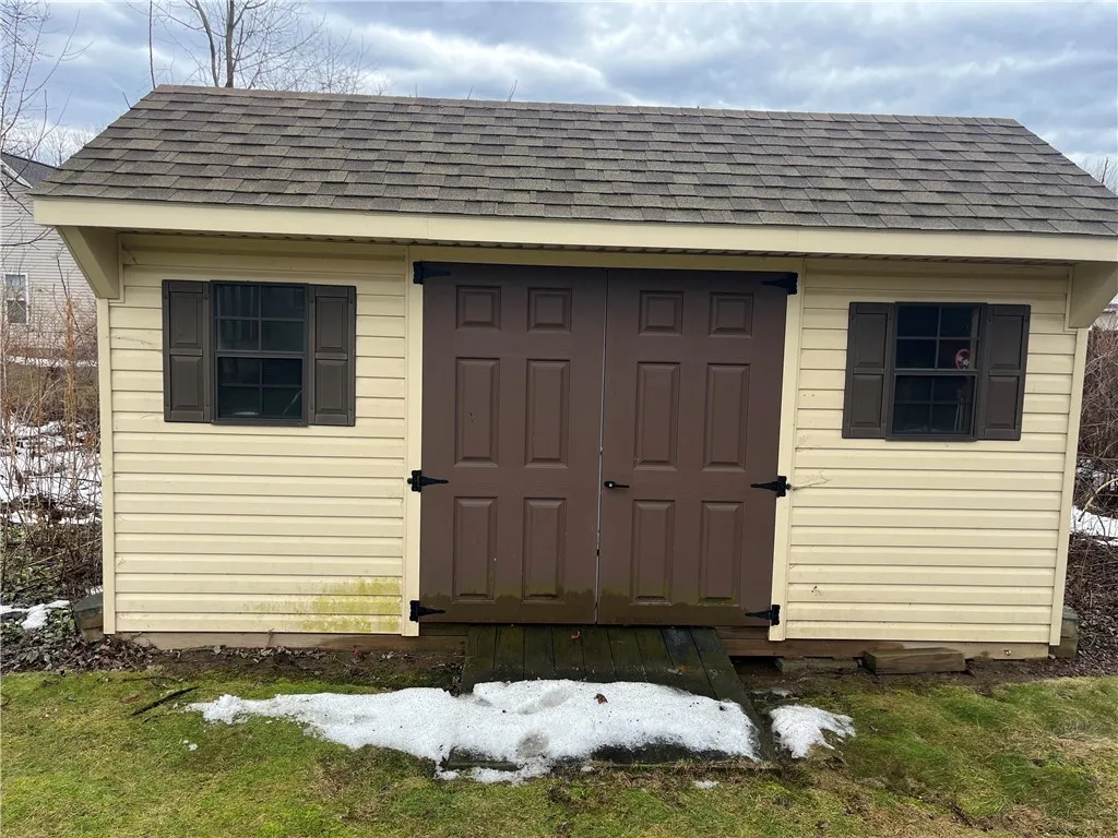 2249 Spencerport Road, Gates, New York 14606, Gates, New York 14606, 2 Bedrooms Bedrooms, 6 Rooms Rooms,1 BathroomBathrooms,Residential,For Sale,2249 Spencerport Road, Gates, New York 14606,0,R1593306