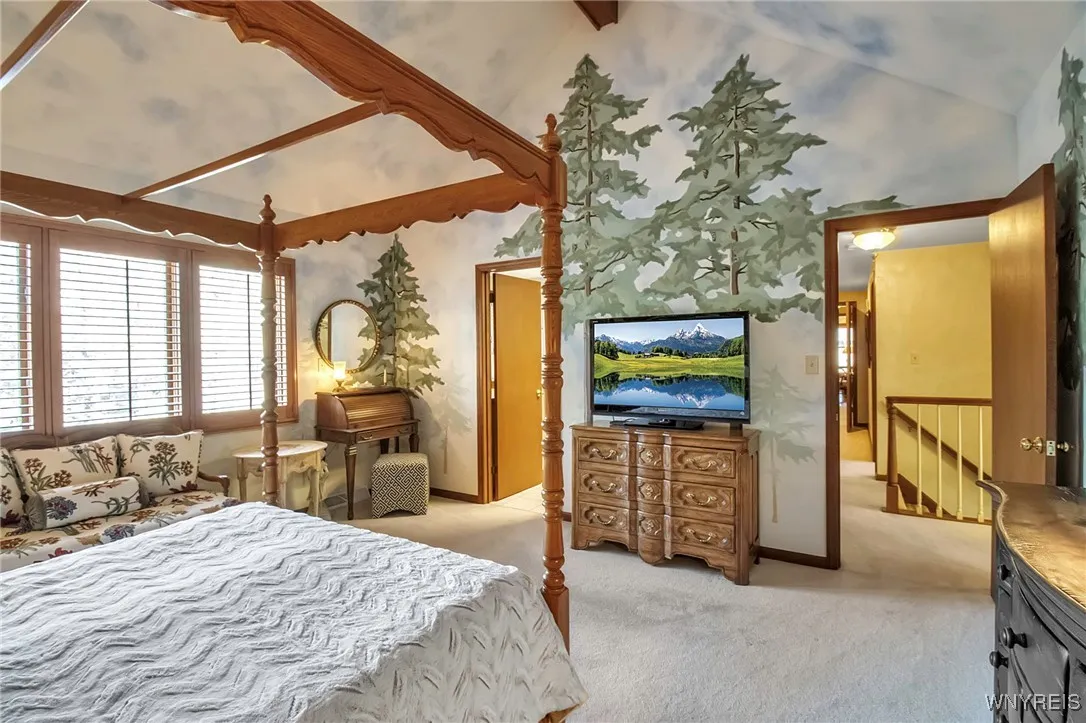 Main house ensuite