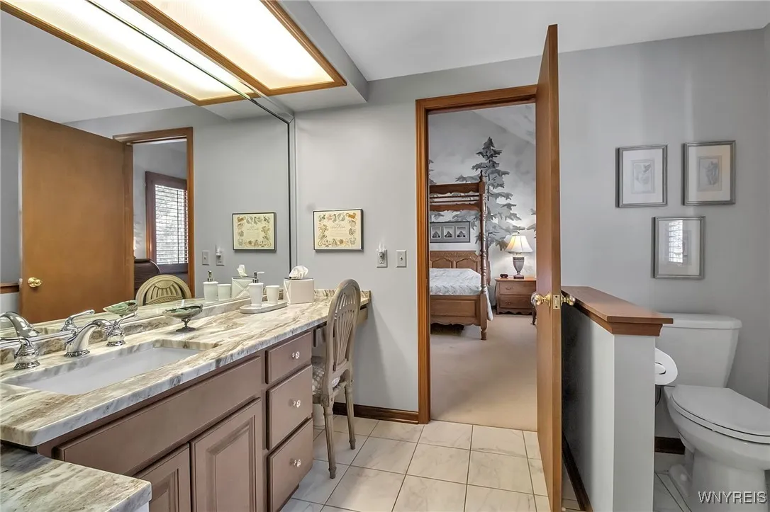 Main house ensuite updated bathroom