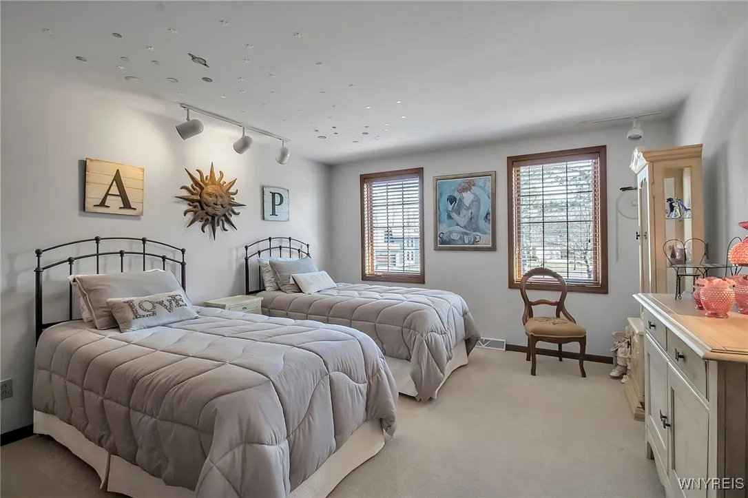 Main house Bedroom #2