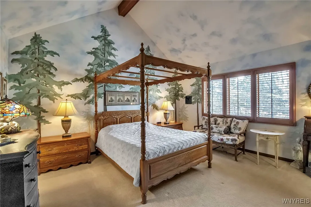 Main house ensuite