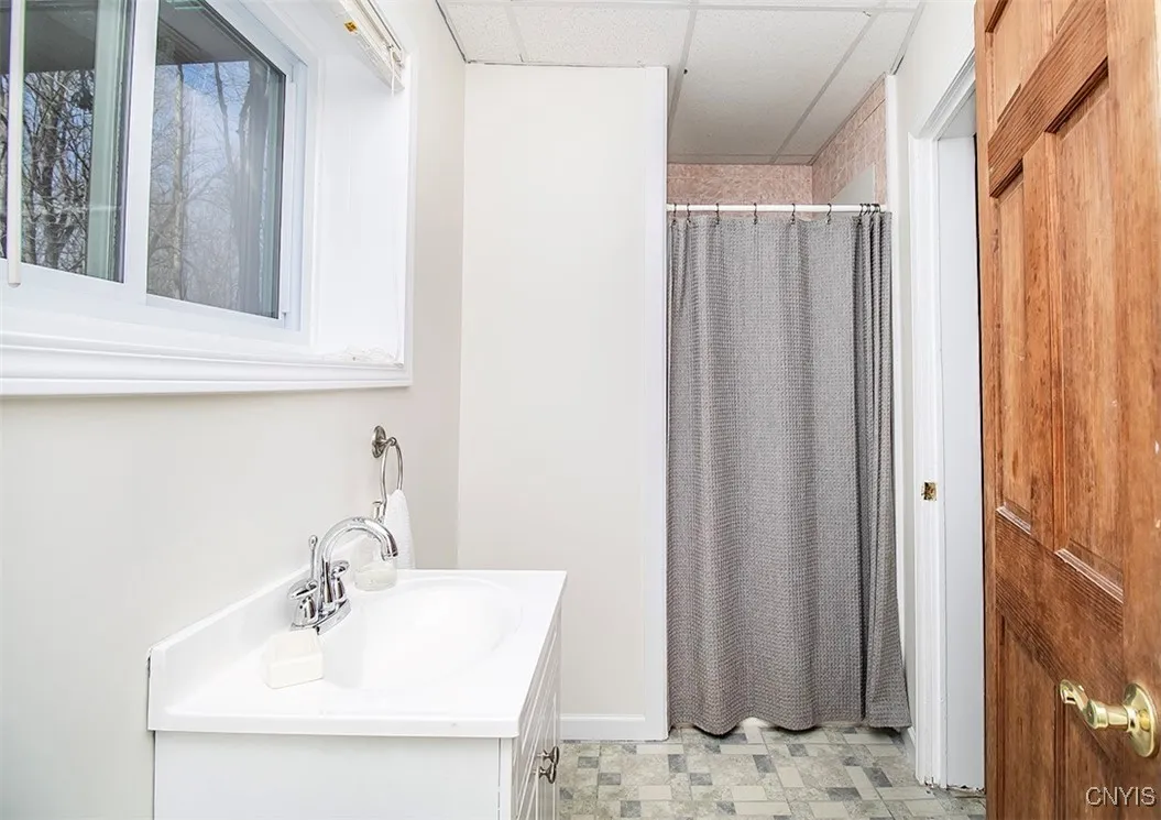 204 Alton Street, Syracuse, New York 13215, Syracuse, New York 13215, 3 Bedrooms Bedrooms, 11 Rooms Rooms,2 BathroomsBathrooms,Residential,Closed,204 Alton Street, Syracuse, New York 13215,0,S1593573