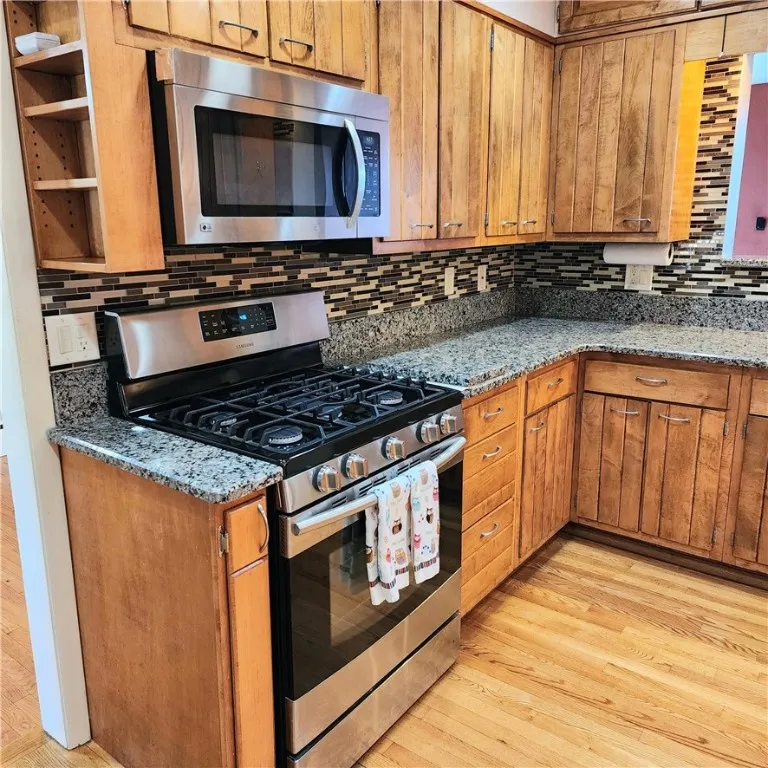 919 West Broad Street, Horseheads, New York 14845, Horseheads, New York 14845, 4 Bedrooms Bedrooms, 12 Rooms Rooms,4 BathroomsBathrooms,Residential,Closed,919 West Broad Street, Horseheads, New York 14845,0,R1594200