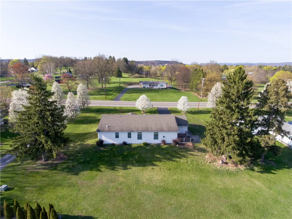 919 West Broad Street, Horseheads, New York 14845, Horseheads, New York 14845, 4 Bedrooms Bedrooms, 12 Rooms Rooms,4 BathroomsBathrooms,Residential,Closed,919 West Broad Street, Horseheads, New York 14845,0,R1594200