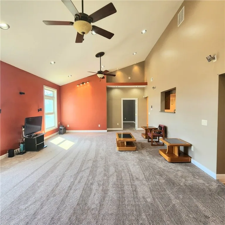 919 West Broad Street, Horseheads, New York 14845, Horseheads, New York 14845, 4 Bedrooms Bedrooms, 12 Rooms Rooms,4 BathroomsBathrooms,Residential,Closed,919 West Broad Street, Horseheads, New York 14845,0,R1594200