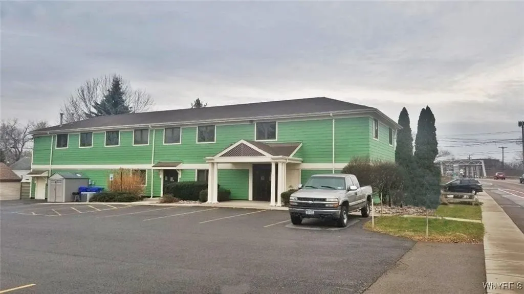 131 Orchard Park Road, West Seneca, New York 14224, West Seneca, New York 14224, ,Commercial Lease,For Rent,131 Orchard Park Road, West Seneca, New York 14224,0,B1594393