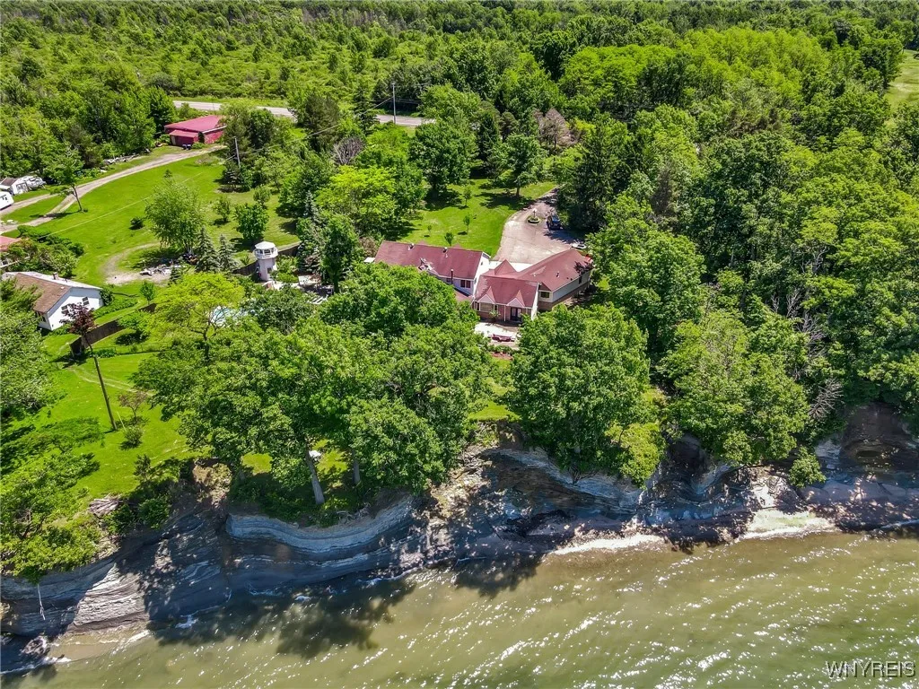 2386 Route 5, Sheridan, New York 14136, Sheridan, New York 14136, 5 Bedrooms Bedrooms, 15 Rooms Rooms,3 BathroomsBathrooms,Residential,For Sale,2386 Route 5, Sheridan, New York 14136,B1593926