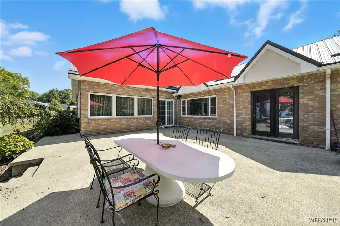 2386 Route 5, Sheridan, New York 14136, Sheridan, New York 14136, 5 Bedrooms Bedrooms, 15 Rooms Rooms,3 BathroomsBathrooms,Residential,For Sale,2386 Route 5, Sheridan, New York 14136,B1593926