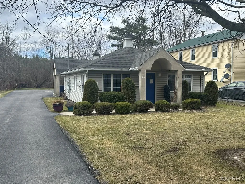 373 Davison Road, Lockport-city, New York 14094, Lockport City, New York 14094, ,Commercial Lease,For Rent,373 Davison Road, Lockport-city, New York 14094,0,B1594503