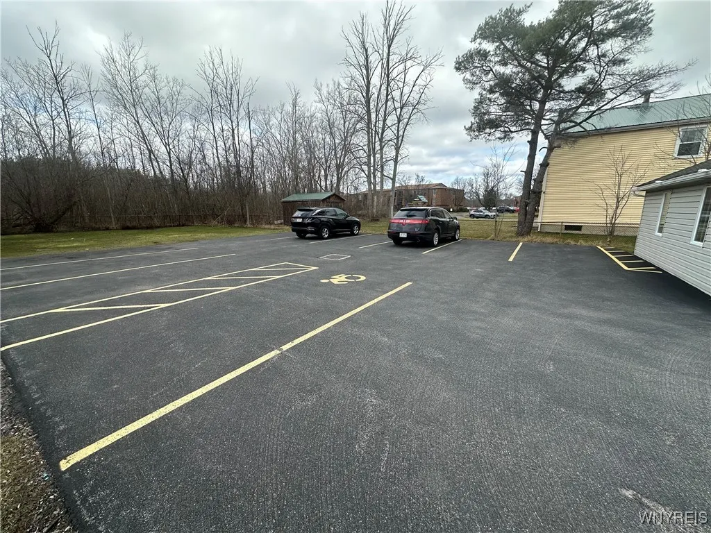 373 Davison Road, Lockport-city, New York 14094, Lockport City, New York 14094, ,Commercial Lease,For Rent,373 Davison Road, Lockport-city, New York 14094,0,B1594503