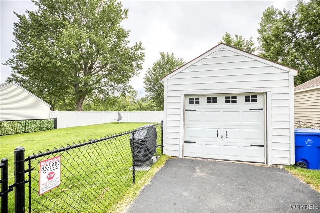 46 Woodbine Avenue, West Seneca, New York 14224, West Seneca, New York 14224, 4 Bedrooms Bedrooms, 7 Rooms Rooms,1 BathroomBathrooms,Residential,Closed,46 Woodbine Avenue, West Seneca, New York 14224,0,B1594066