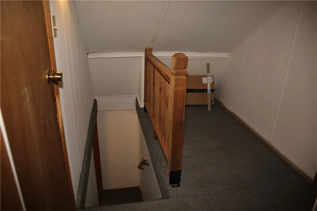 Upstairs foyer