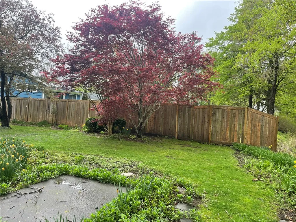 30 Highland Avenue, Rockland, New York 12776, Rockland, New York 12776, 4 Bedrooms Bedrooms, 6 Rooms Rooms,2 BathroomsBathrooms,Residential,For Sale,30 Highland Avenue, Rockland, New York 12776,0,R1592547