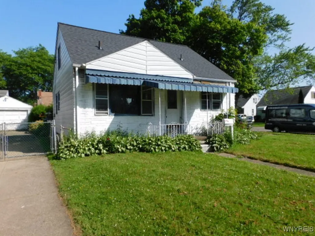 88 Marbeth Court, Buffalo, New York 14220, Buffalo, New York 14220, 3 Bedrooms Bedrooms, 5 Rooms Rooms,1 BathroomBathrooms,Residential,Closed,88 Marbeth Court, Buffalo, New York 14220,0,B1594588