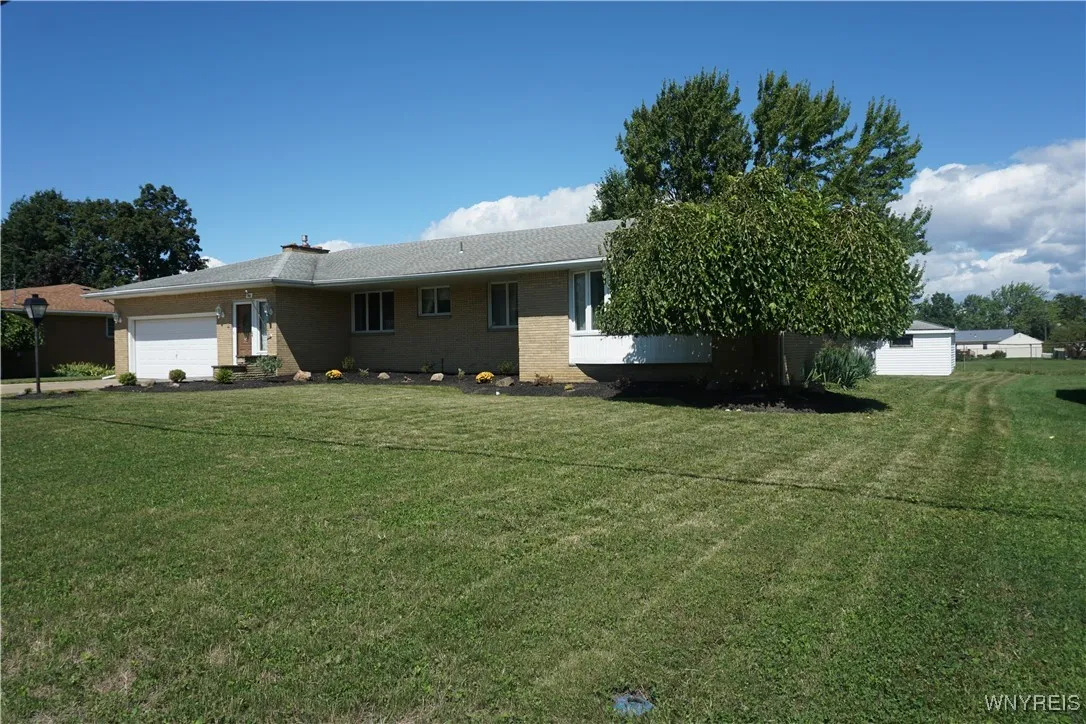 480 Lakeview Avenue, Orchard Park, New York 14127, Orchard Park, New York 14127, 3 Bedrooms Bedrooms, 7 Rooms Rooms,2 BathroomsBathrooms,Residential,For Sale,480 Lakeview Avenue, Orchard Park, New York 14127,0,B1594652