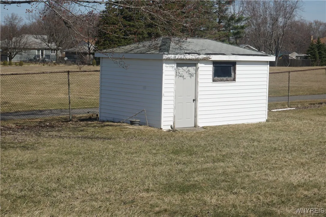 Shed for extra storage.