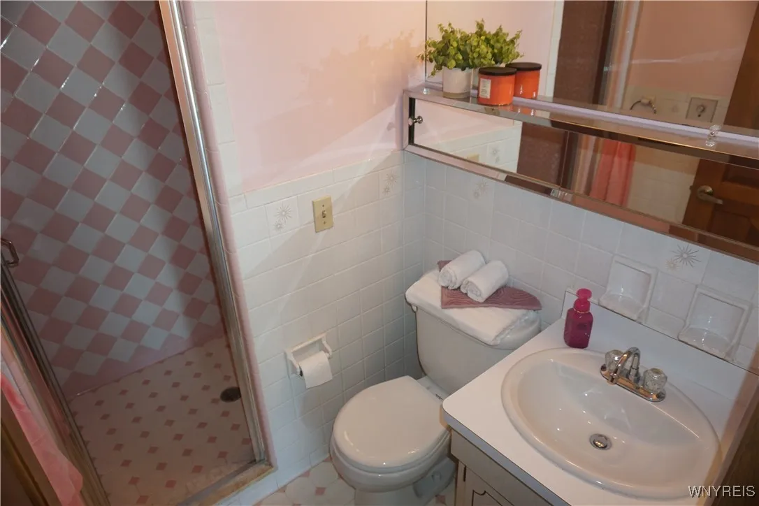 480 Lakeview Avenue, Orchard Park, New York 14127, Orchard Park, New York 14127, 3 Bedrooms Bedrooms, 7 Rooms Rooms,2 BathroomsBathrooms,Residential,For Sale,480 Lakeview Avenue, Orchard Park, New York 14127,0,B1594652