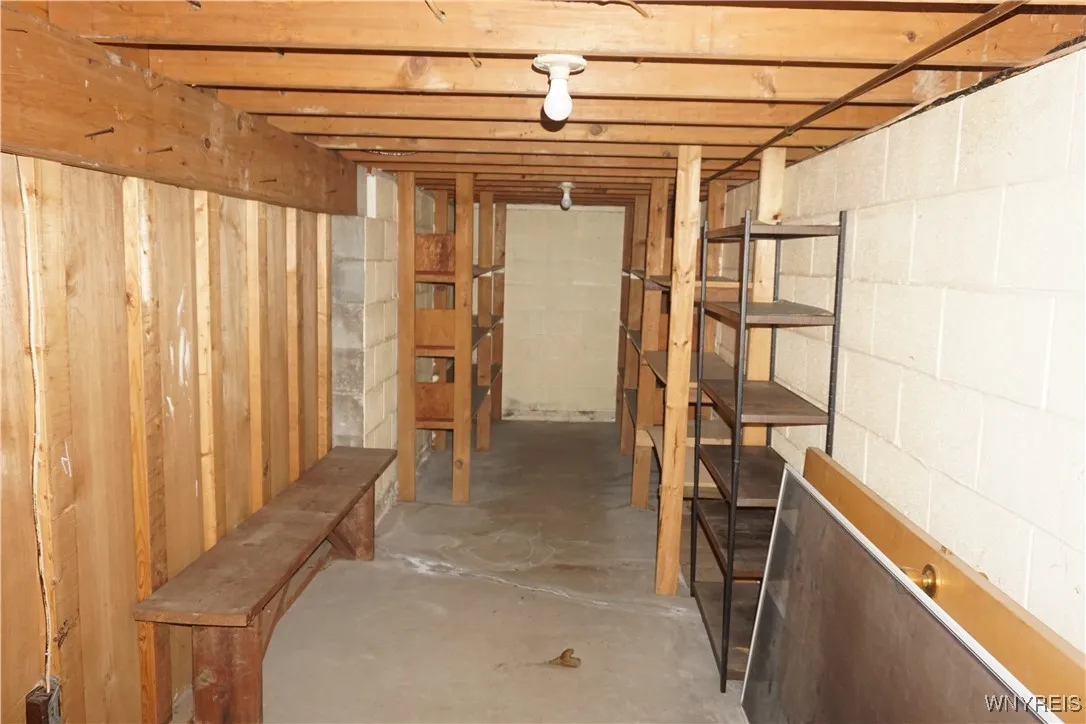  Loads of extra storage in the basement!