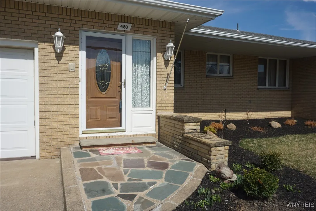 480 Lakeview Avenue, Orchard Park, New York 14127, Orchard Park, New York 14127, 3 Bedrooms Bedrooms, 7 Rooms Rooms,2 BathroomsBathrooms,Residential,For Sale,480 Lakeview Avenue, Orchard Park, New York 14127,0,B1594652