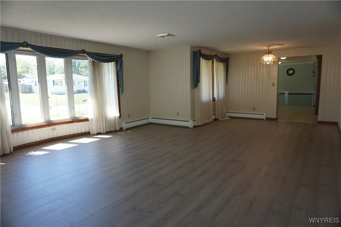 480 Lakeview Avenue, Orchard Park, New York 14127, Orchard Park, New York 14127, 3 Bedrooms Bedrooms, 7 Rooms Rooms,2 BathroomsBathrooms,Residential,For Sale,480 Lakeview Avenue, Orchard Park, New York 14127,0,B1594652