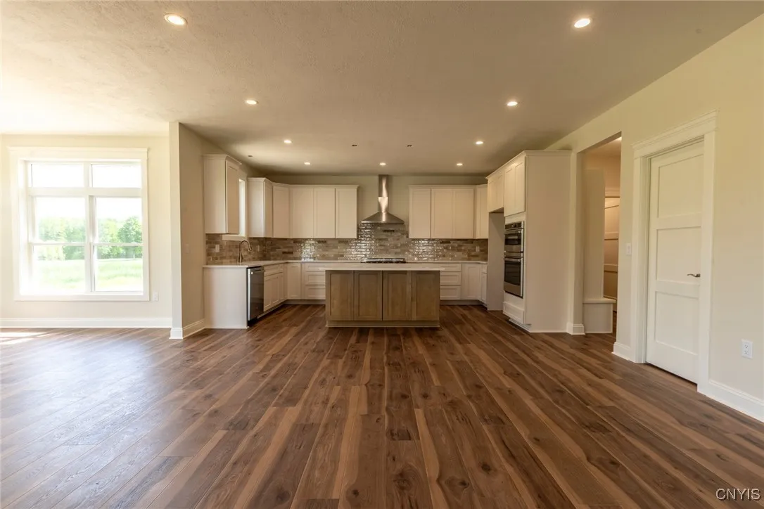 3515 Tall Tree Lane, Lysander, New York 13027, Lysander, New York 13027, 4 Bedrooms Bedrooms, 11 Rooms Rooms,2 BathroomsBathrooms,Residential,For Sale,3515 Tall Tree Lane, Lysander, New York 13027,S1594787