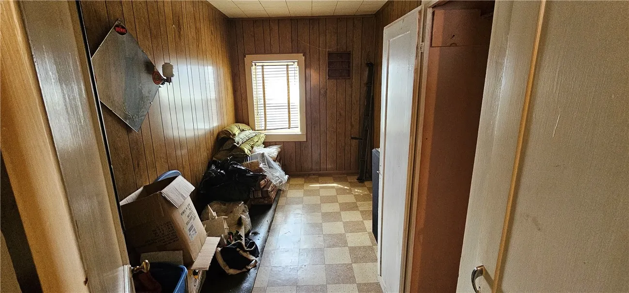 2nd floor bedrom2 pic 4