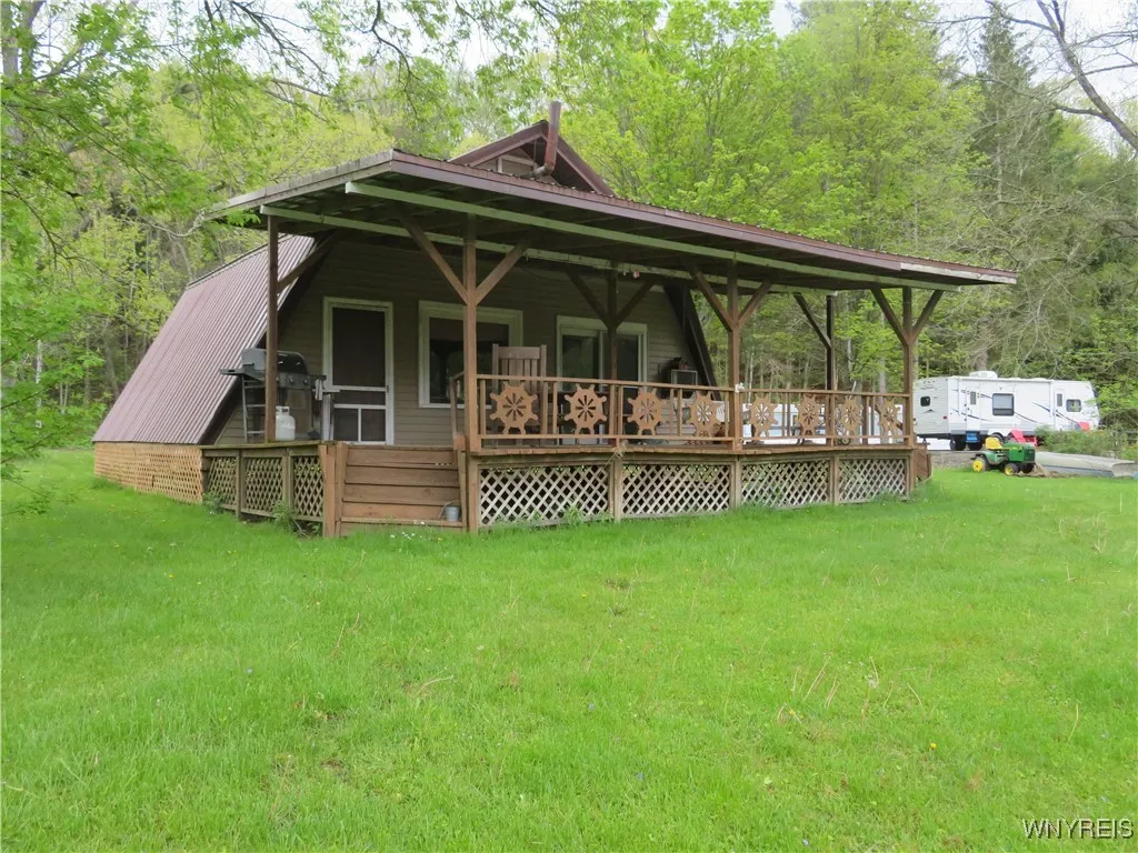8529 B&c Route 243, Rushford, New York 14777, Rushford, New York 14777, 2 Bedrooms Bedrooms, 5 Rooms Rooms,1 BathroomBathrooms,Residential,Closed,8529 B&c Route 243, Rushford, New York 14777,0,B1594866