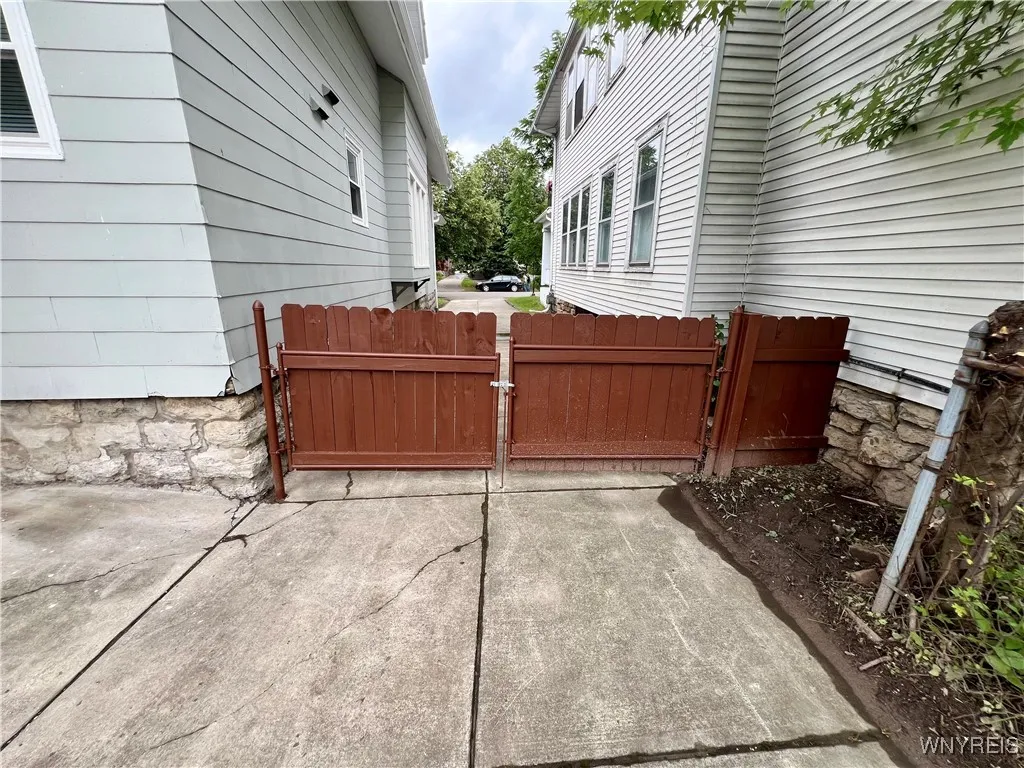 88 Wellington Road, Buffalo, New York 14216, Buffalo, New York 14216, 4 Bedrooms Bedrooms, 8 Rooms Rooms,2 BathroomsBathrooms,Residential,Closed,88 Wellington Road, Buffalo, New York 14216,B1592944