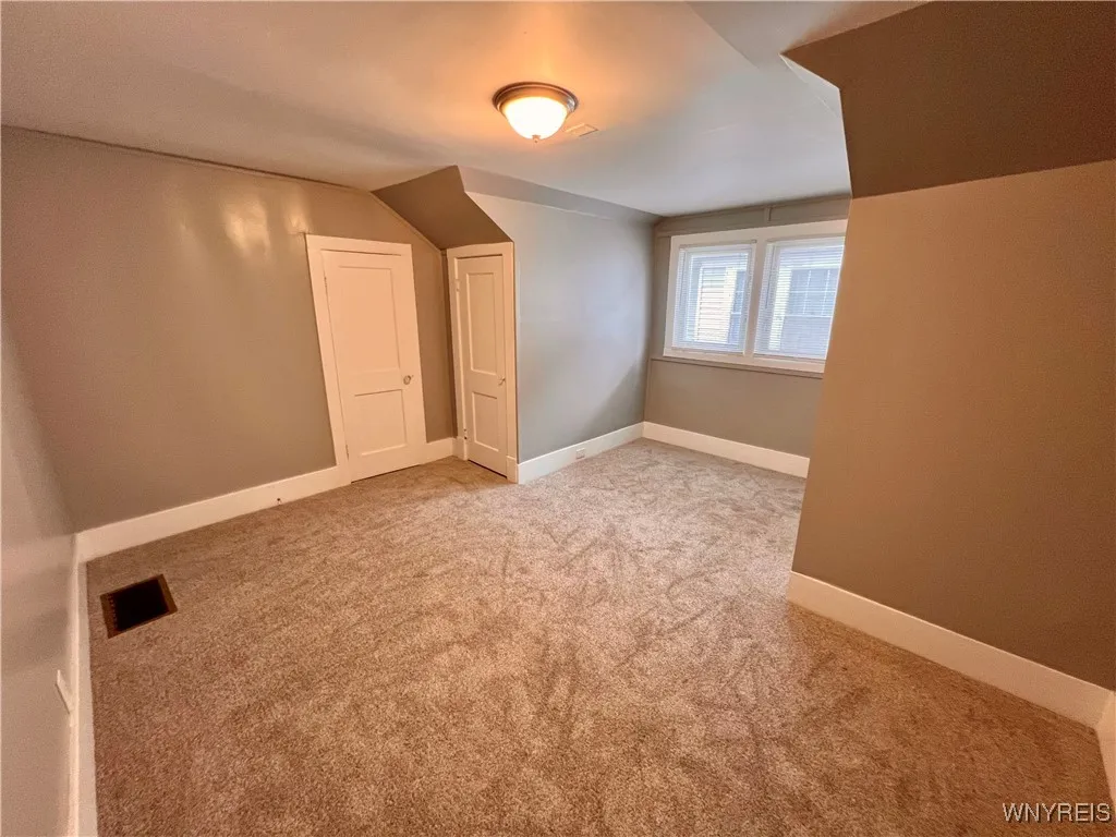 88 Wellington Road, Buffalo, New York 14216, Buffalo, New York 14216, 4 Bedrooms Bedrooms, 8 Rooms Rooms,2 BathroomsBathrooms,Residential,Closed,88 Wellington Road, Buffalo, New York 14216,B1592944