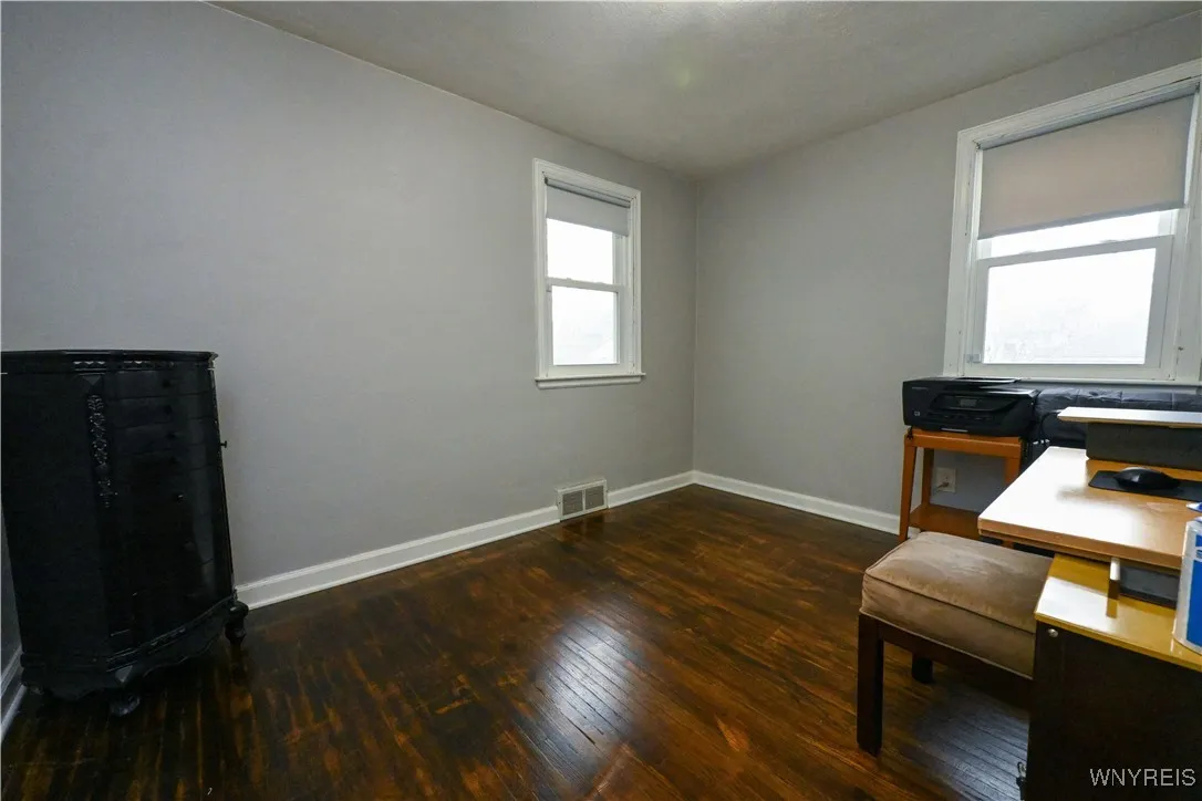 Bedroom 3-1
