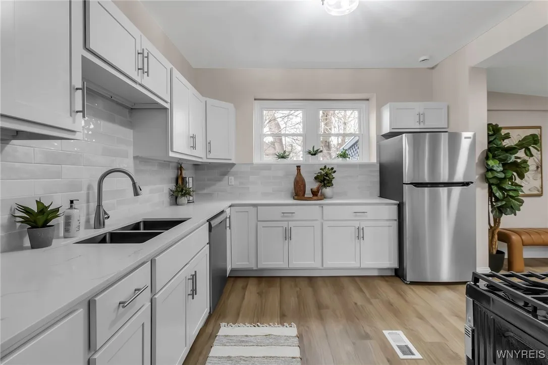 1193 West Avenue, Buffalo, New York 14213, Buffalo, New York 14213, 3 Bedrooms Bedrooms, 9 Rooms Rooms,1 BathroomBathrooms,Residential,Closed,1193 West Avenue, Buffalo, New York 14213,0,B1594945