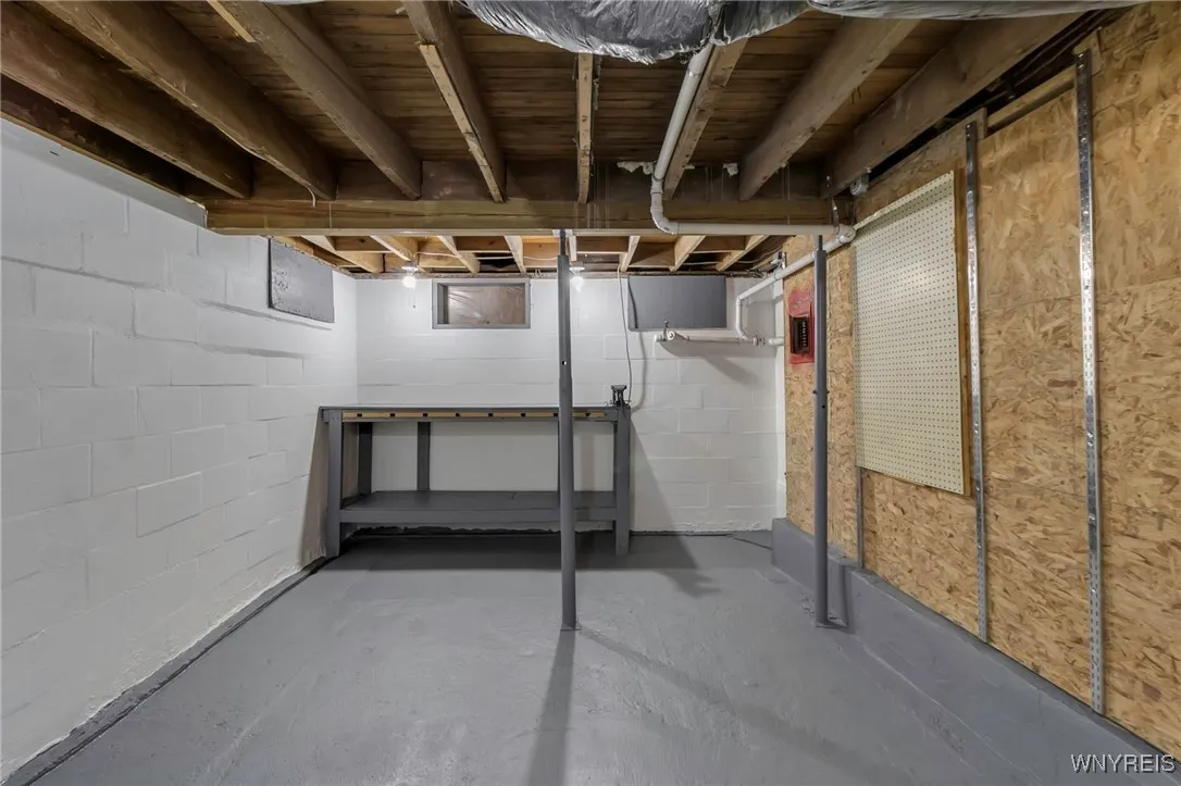 1193 West Avenue, Buffalo, New York 14213, Buffalo, New York 14213, 3 Bedrooms Bedrooms, 9 Rooms Rooms,1 BathroomBathrooms,Residential,Closed,1193 West Avenue, Buffalo, New York 14213,0,B1594945