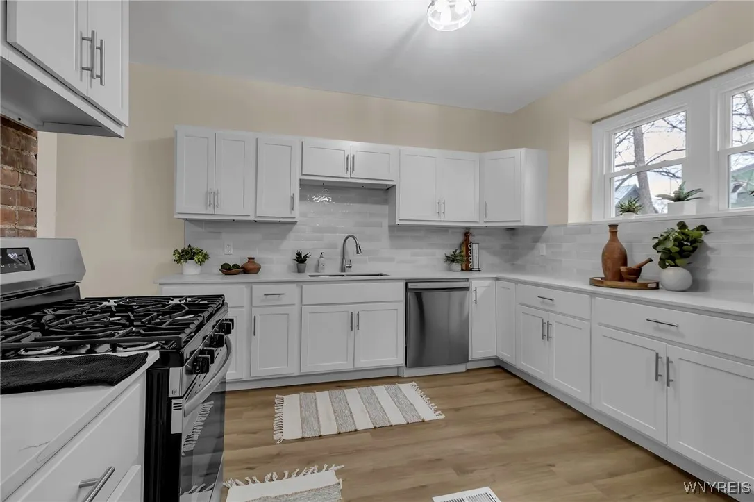 1193 West Avenue, Buffalo, New York 14213, Buffalo, New York 14213, 3 Bedrooms Bedrooms, 9 Rooms Rooms,1 BathroomBathrooms,Residential,Closed,1193 West Avenue, Buffalo, New York 14213,0,B1594945