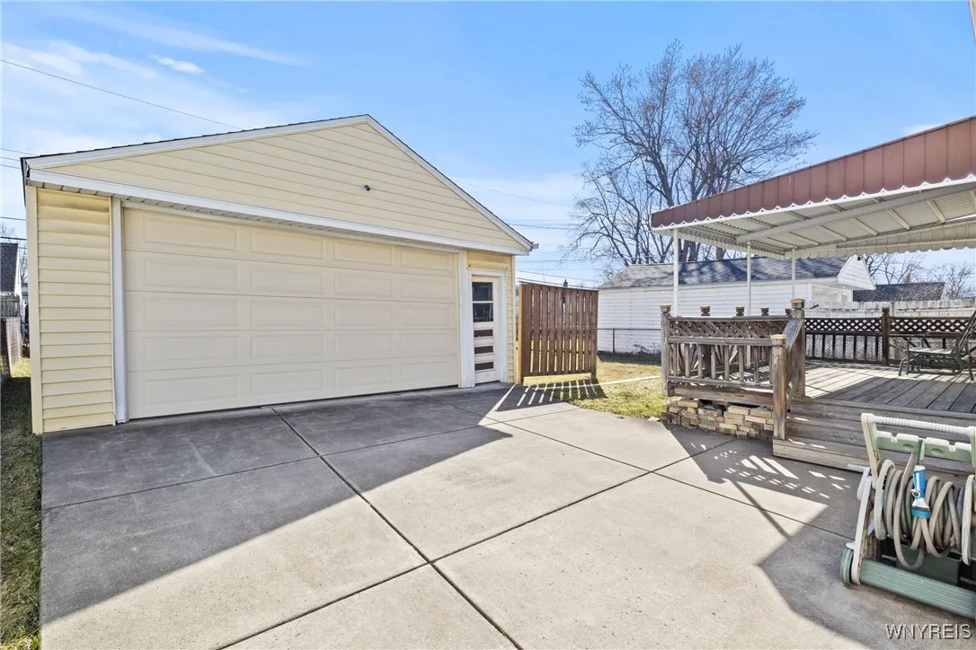 188 Wrexham Court North, Tonawanda-town, New York, Tonawanda, New York 14150, 4 Bedrooms Bedrooms, 6 Rooms Rooms,1 BathroomBathrooms,Residential,Closed,188 Wrexham Court North, Tonawanda-town, New York ,0,B1594914