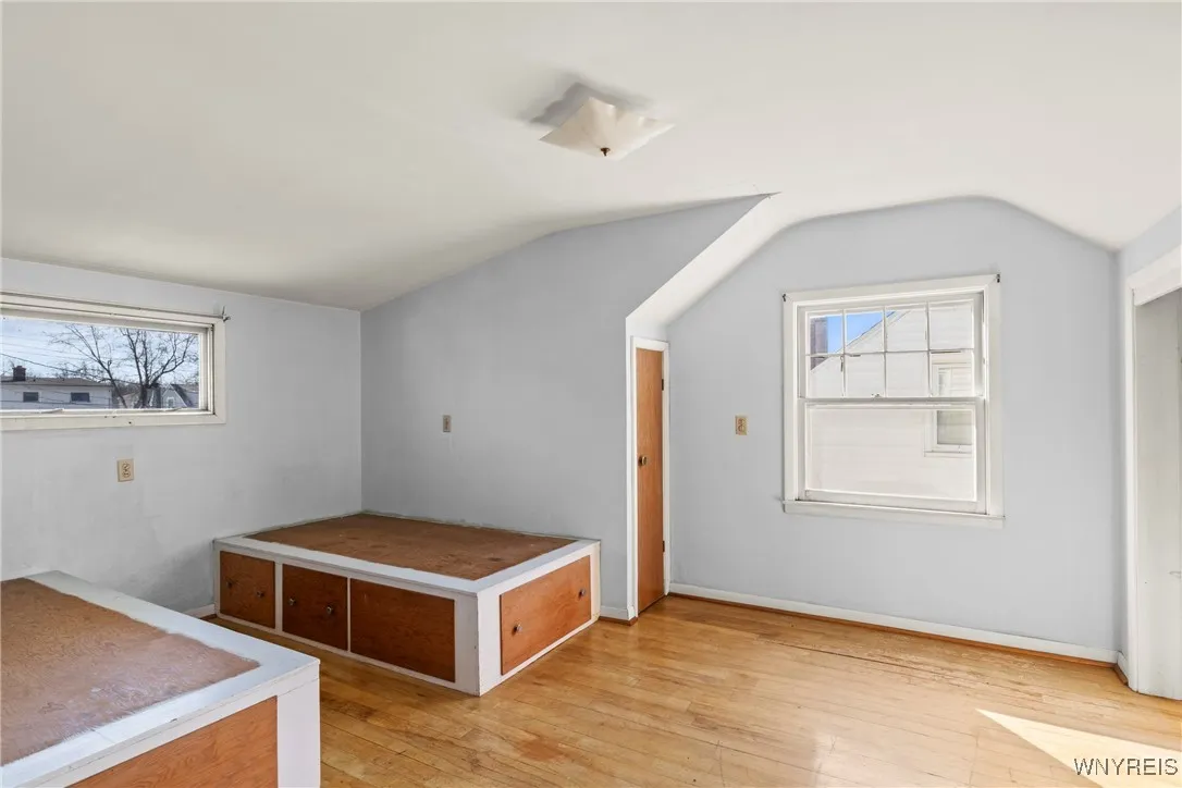 188 Wrexham Court North, Tonawanda-town, New York, Tonawanda, New York 14150, 4 Bedrooms Bedrooms, 6 Rooms Rooms,1 BathroomBathrooms,Residential,Closed,188 Wrexham Court North, Tonawanda-town, New York ,0,B1594914