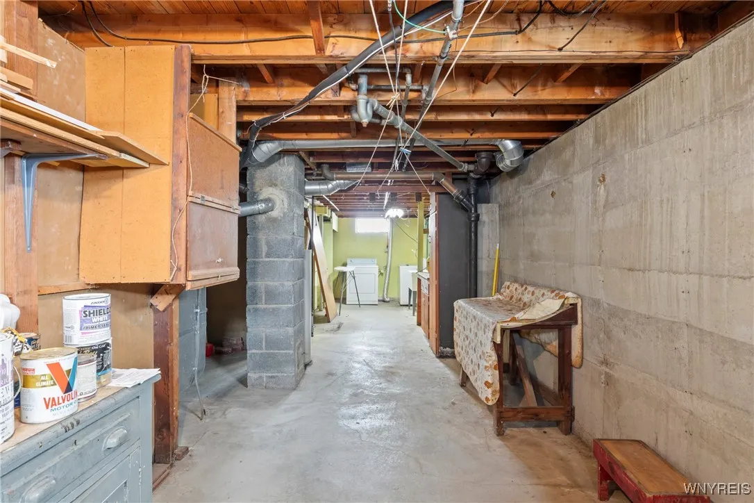 188 Wrexham Court North, Tonawanda-town, New York, Tonawanda, New York 14150, 4 Bedrooms Bedrooms, 6 Rooms Rooms,1 BathroomBathrooms,Residential,Closed,188 Wrexham Court North, Tonawanda-town, New York ,0,B1594914