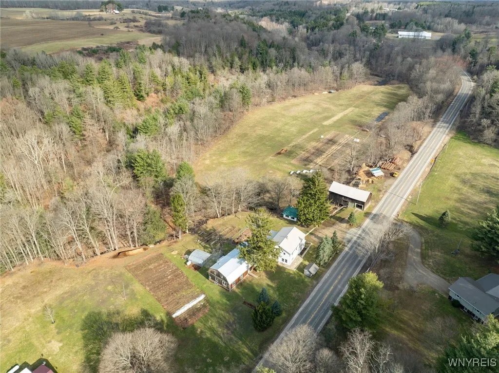 11257 Route 19, Hume, New York 14735, Hume, New York 14735, 7 Bedrooms Bedrooms, 11 Rooms Rooms,2 BathroomsBathrooms,Residential,Closed,11257 Route 19, Hume, New York 14735,0,B1594702