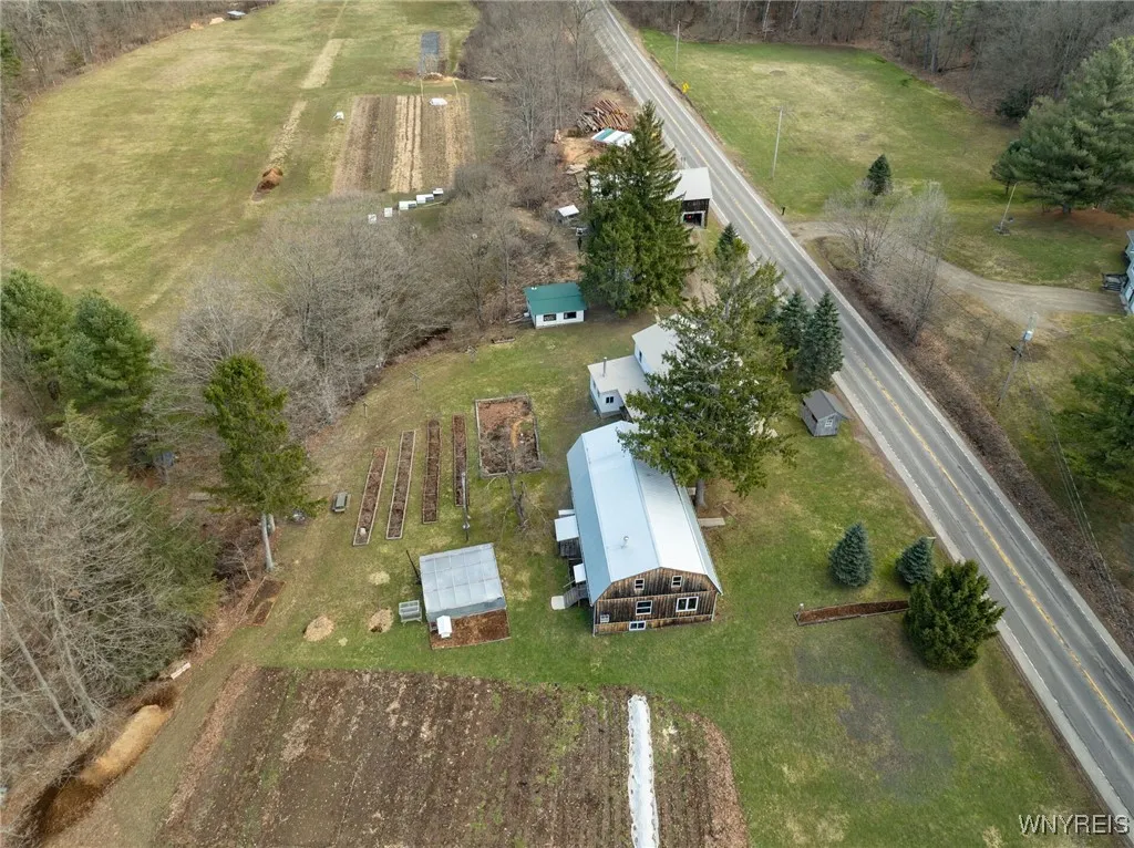 11257 Route 19, Hume, New York 14735, Hume, New York 14735, 7 Bedrooms Bedrooms, 11 Rooms Rooms,2 BathroomsBathrooms,Residential,Closed,11257 Route 19, Hume, New York 14735,0,B1594702