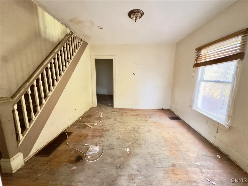 152 West Brighton Avenue, Syracuse, New York 13205, Syracuse, New York 13205, 6 Bedrooms Bedrooms, ,2 BathroomsBathrooms,Residential,Closed,152 West Brighton Avenue, Syracuse, New York 13205,0,S1595170