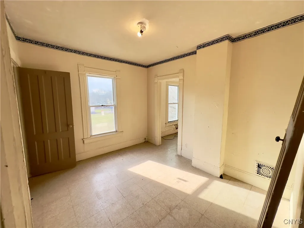 152 West Brighton Avenue, Syracuse, New York 13205, Syracuse, New York 13205, 6 Bedrooms Bedrooms, ,2 BathroomsBathrooms,Residential,Closed,152 West Brighton Avenue, Syracuse, New York 13205,0,S1595170